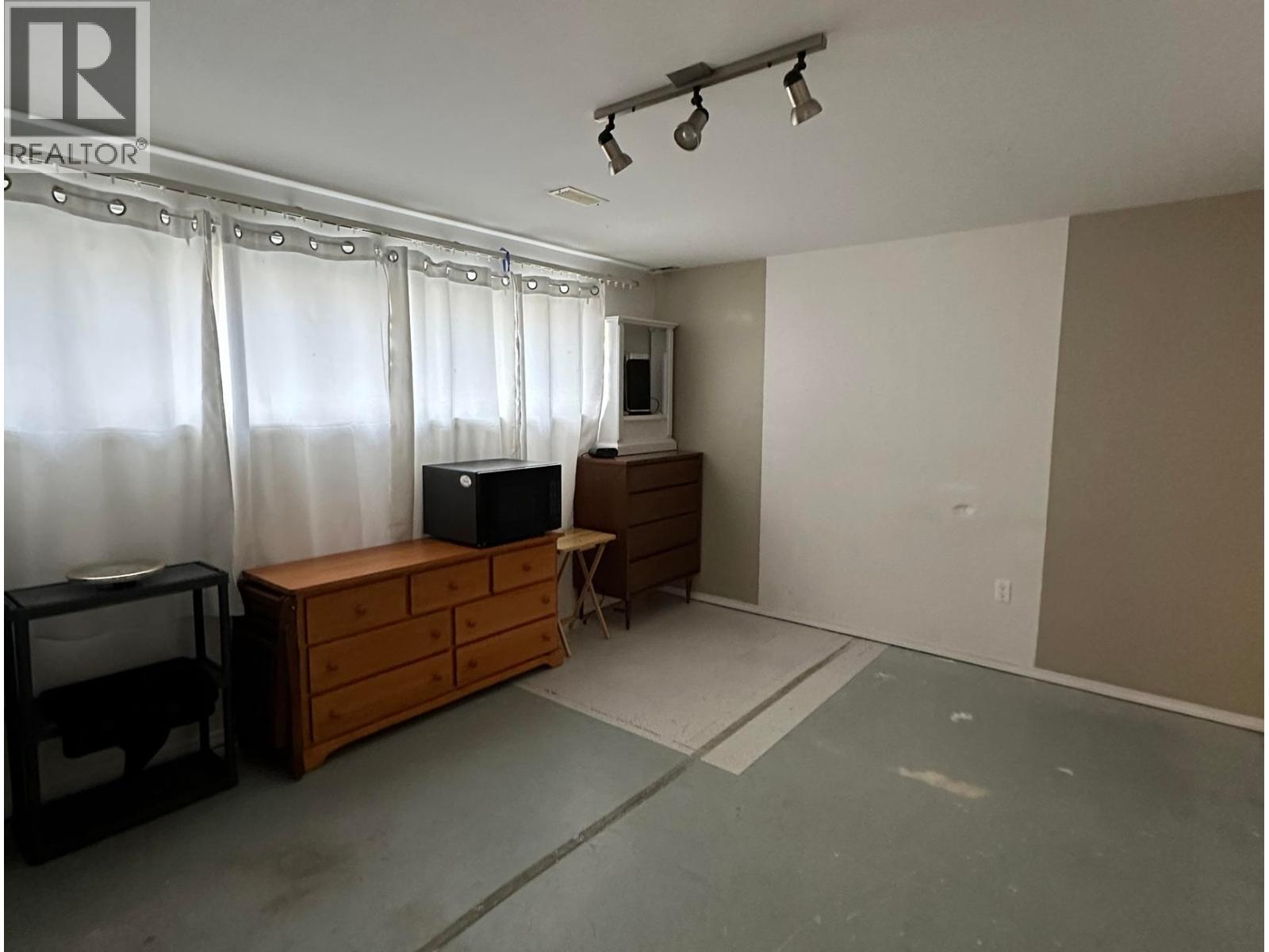 531 PERRY STREET - 12