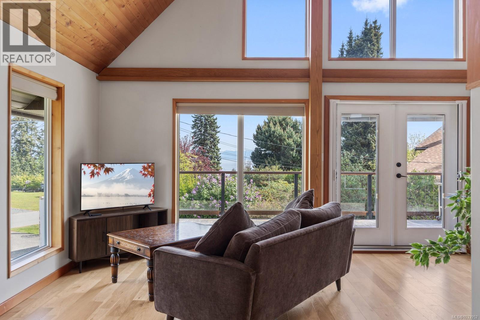 1869 Fern Rd - 8