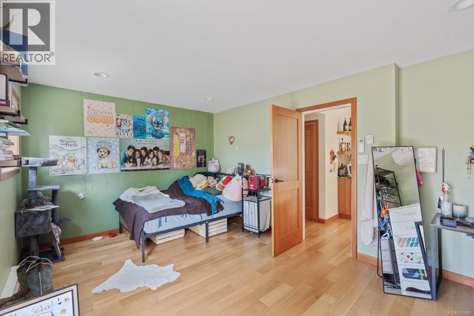 1869 Fern Rd - 22