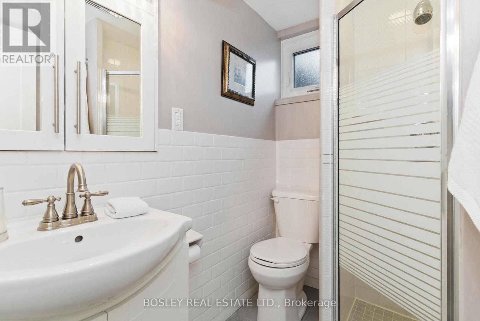 18 TETBURY CRESCENT - 29