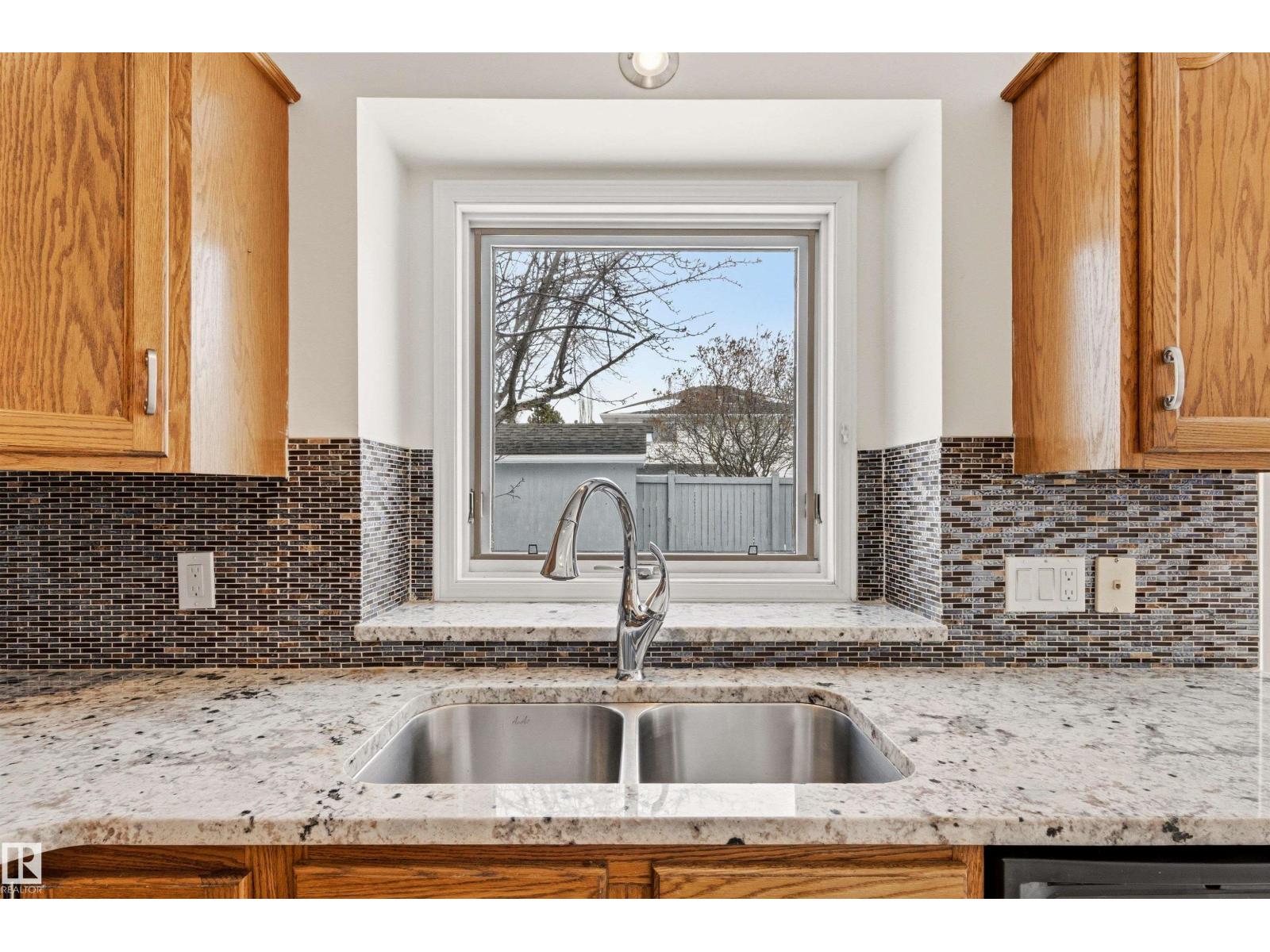 3668 31A ST NW - 20
