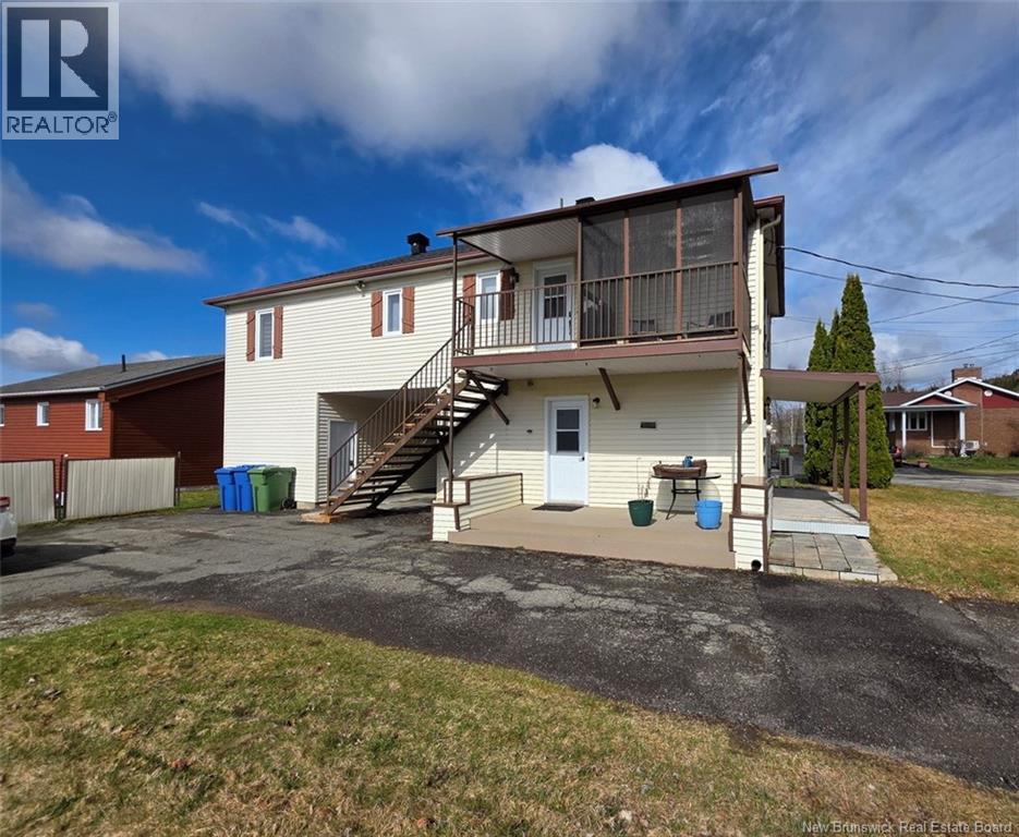 21 Ben Martin Avenue - 31