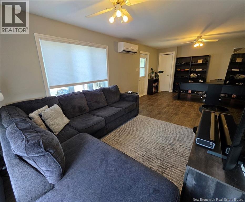 21 Ben Martin Avenue - 15