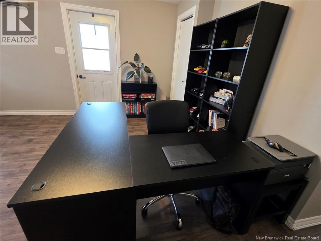 21 Ben Martin Avenue - 11