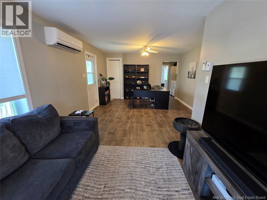 21 Ben Martin Avenue - 16