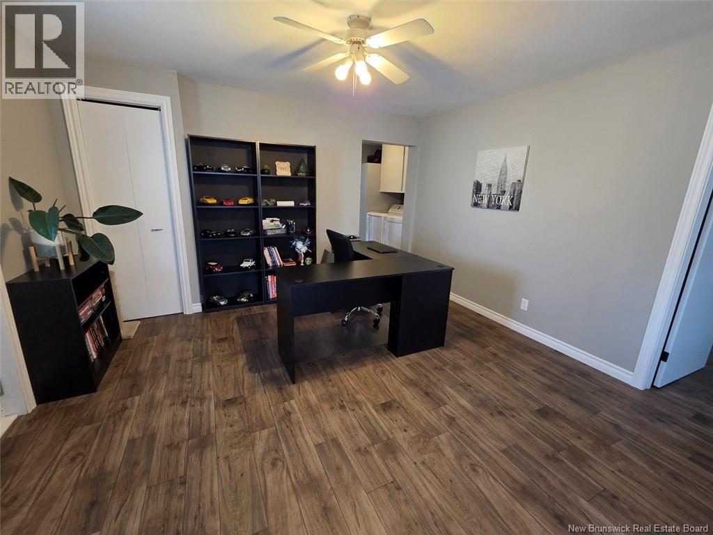 21 Ben Martin Avenue - 17