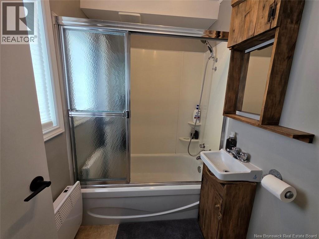 21 Ben Martin Avenue - 23