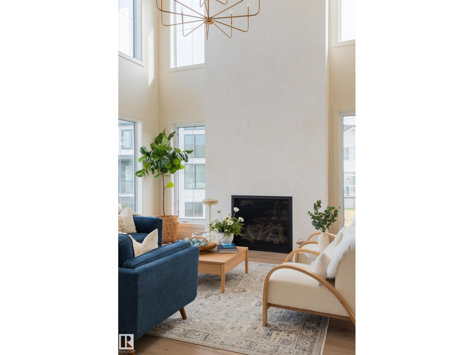 8 JARDIN PL - 13