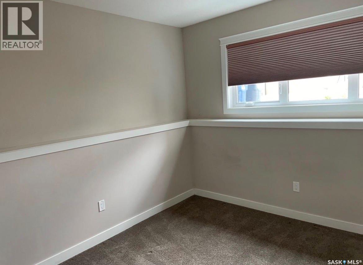 175 Gillies LANE - 28