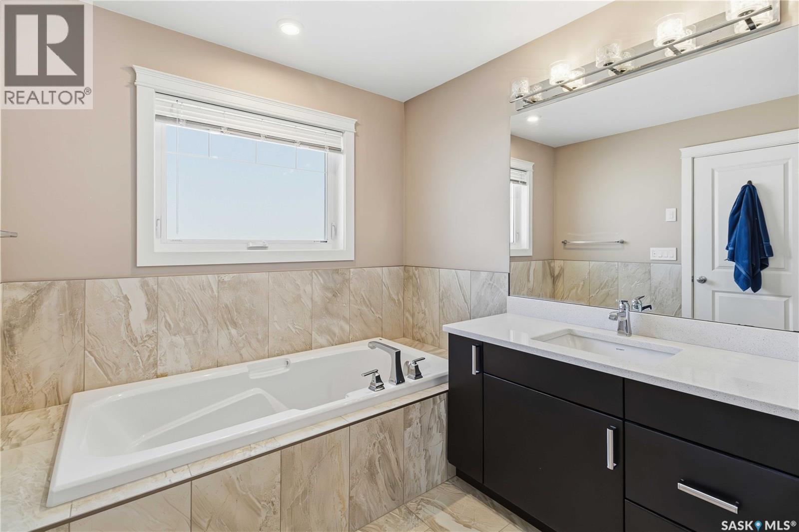 175 Gillies LANE - 18