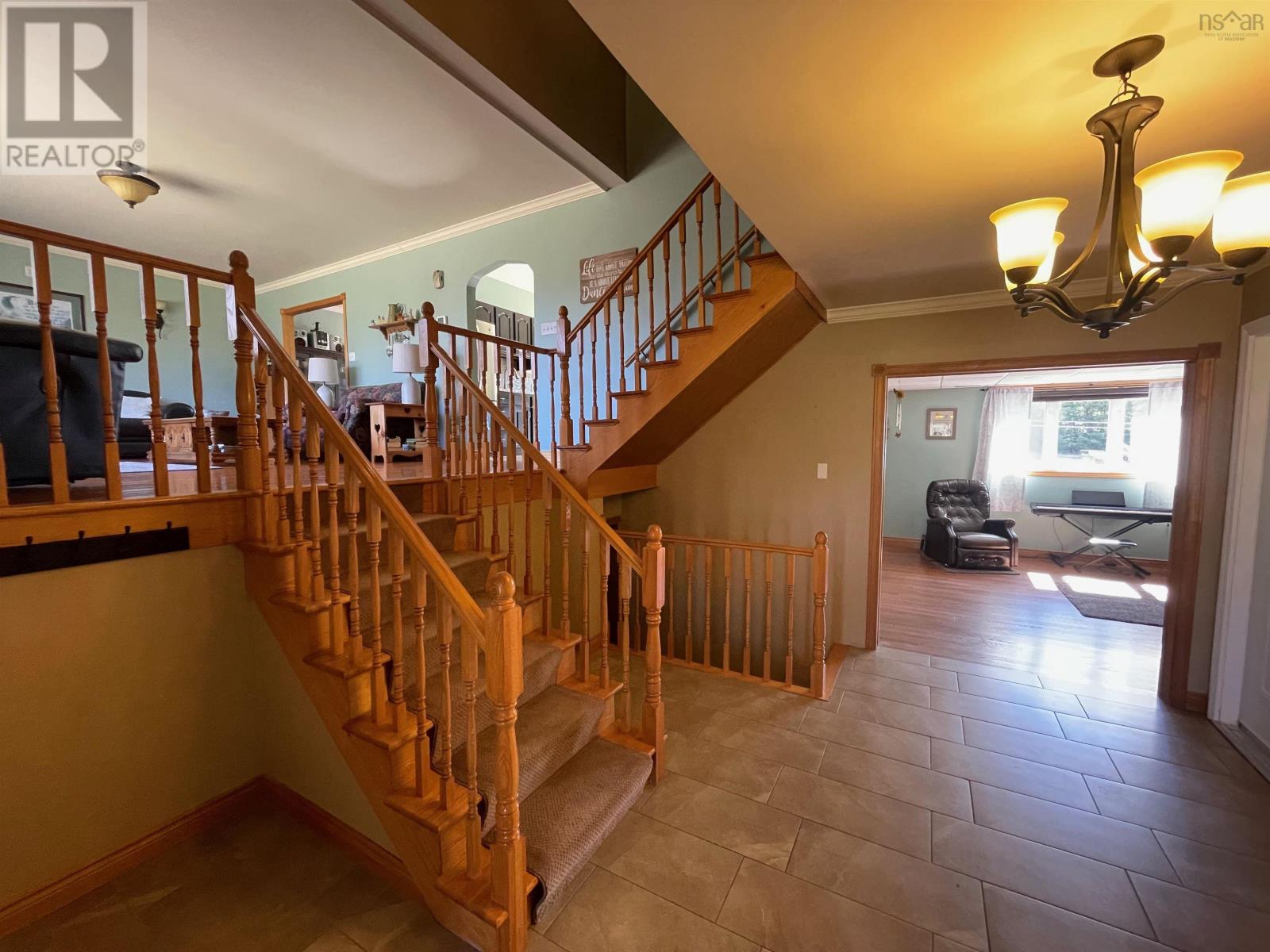 1045 Mountain Road - 26