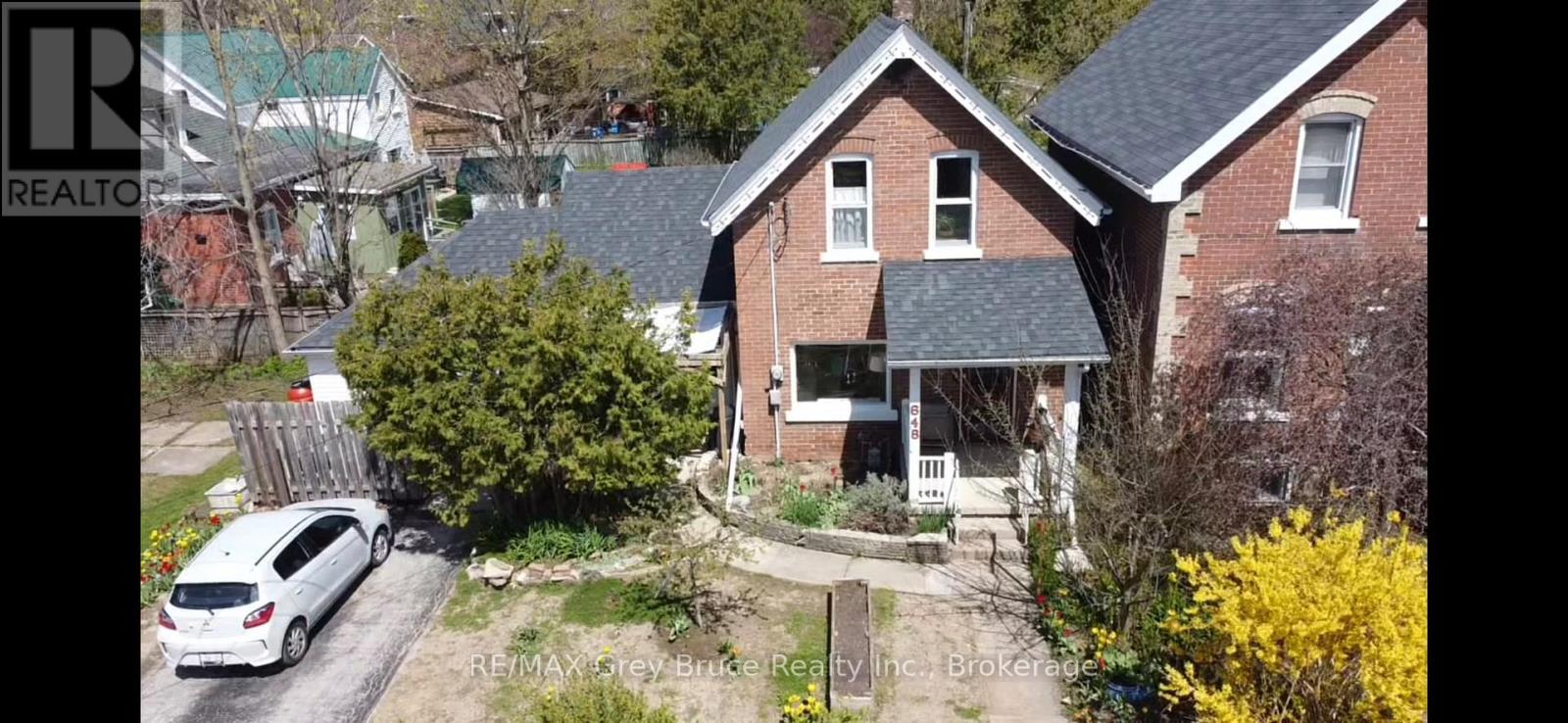 648 9TH STREET E - Image 3