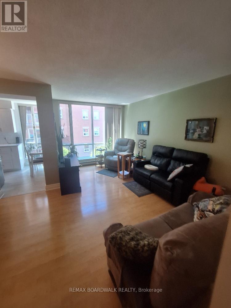 #206 330 CENTRUM BOULEVARD - 13