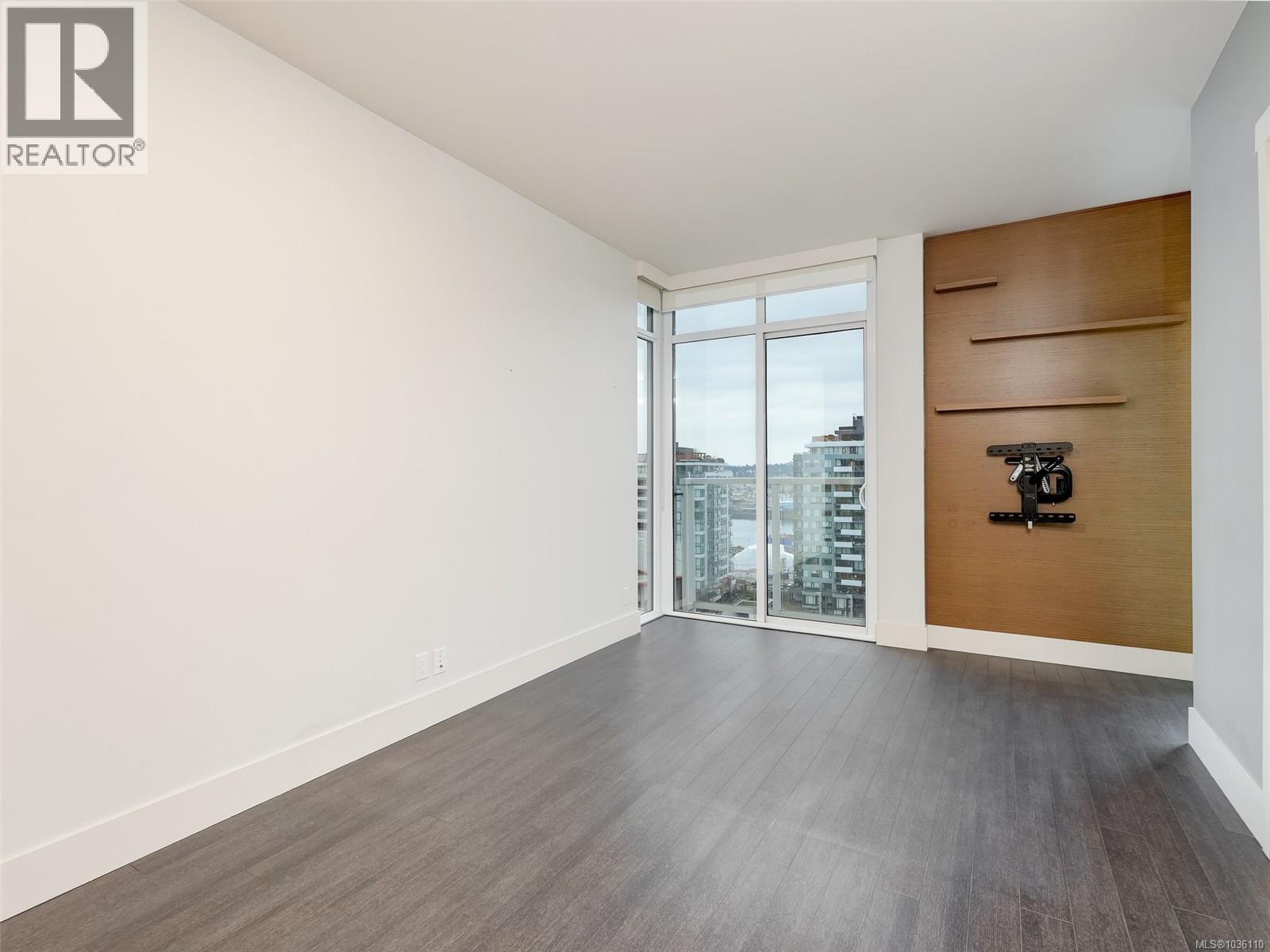 #1007 83 Saghalie Rd - 24