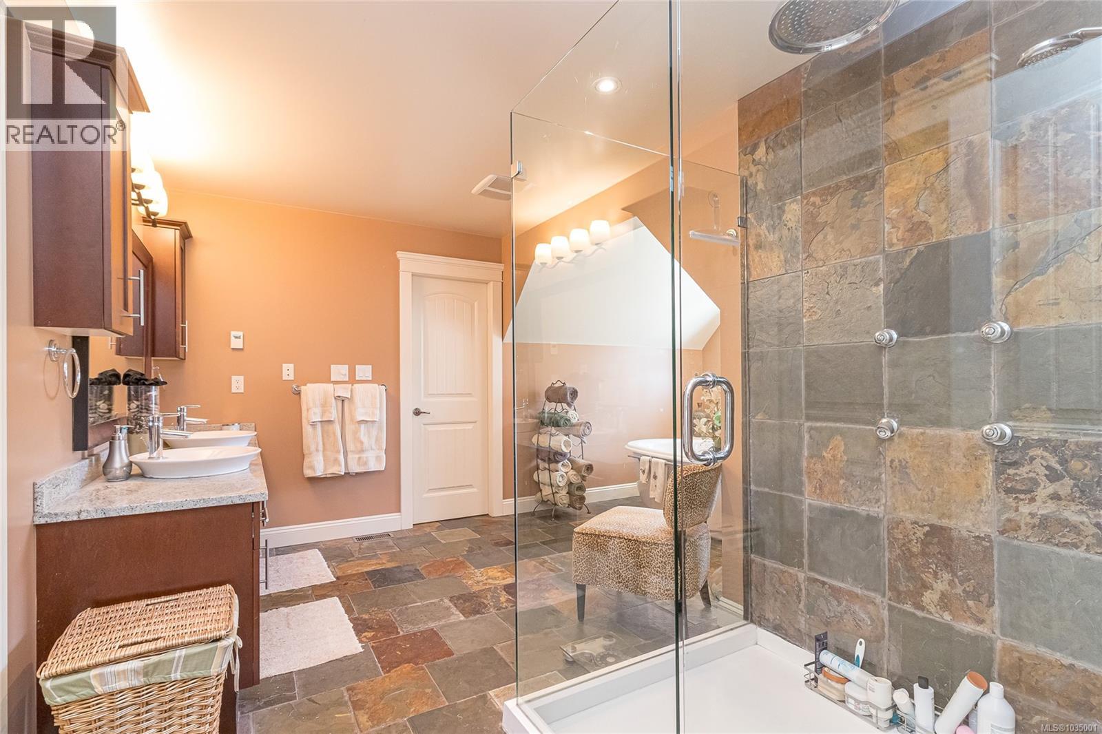 3366 Passage Way - 23