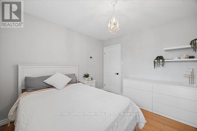40 BALSAM STREET N - 27