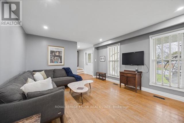 40 BALSAM STREET N - 7