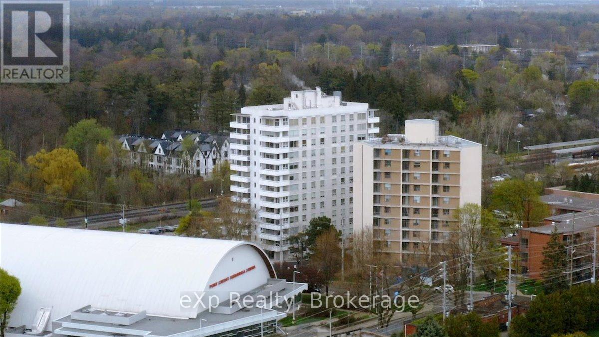 #403 39 STAVEBANK ROAD N - 27