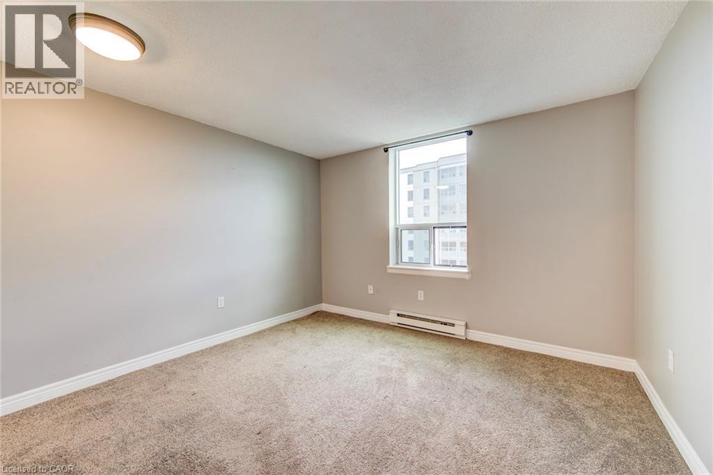 35 GREEN VALLEY Drive Unit# 1605, Kitchener, Ontario, N2P2A5 — Photo 12