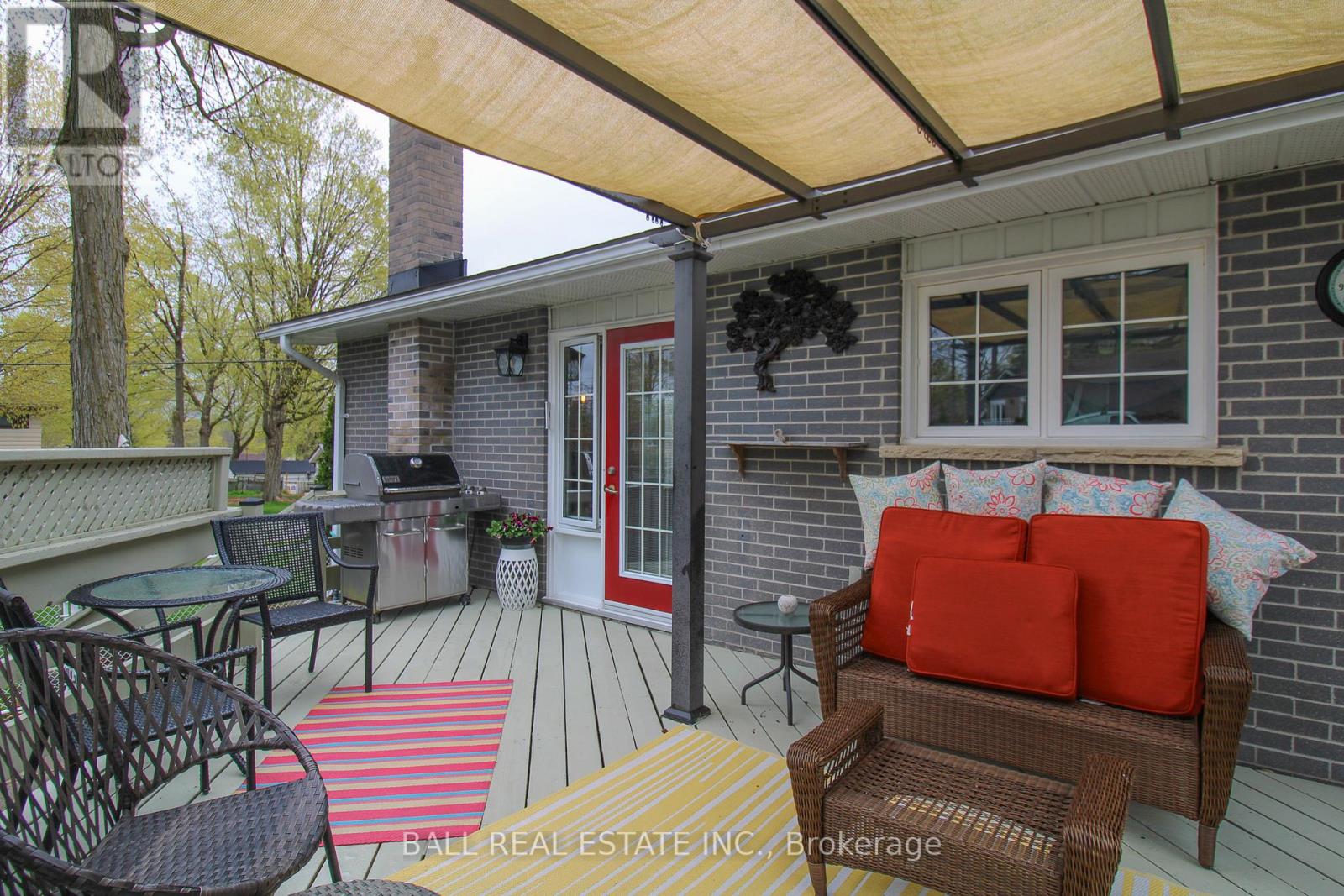 90 PARKDALE AVENUE - 33