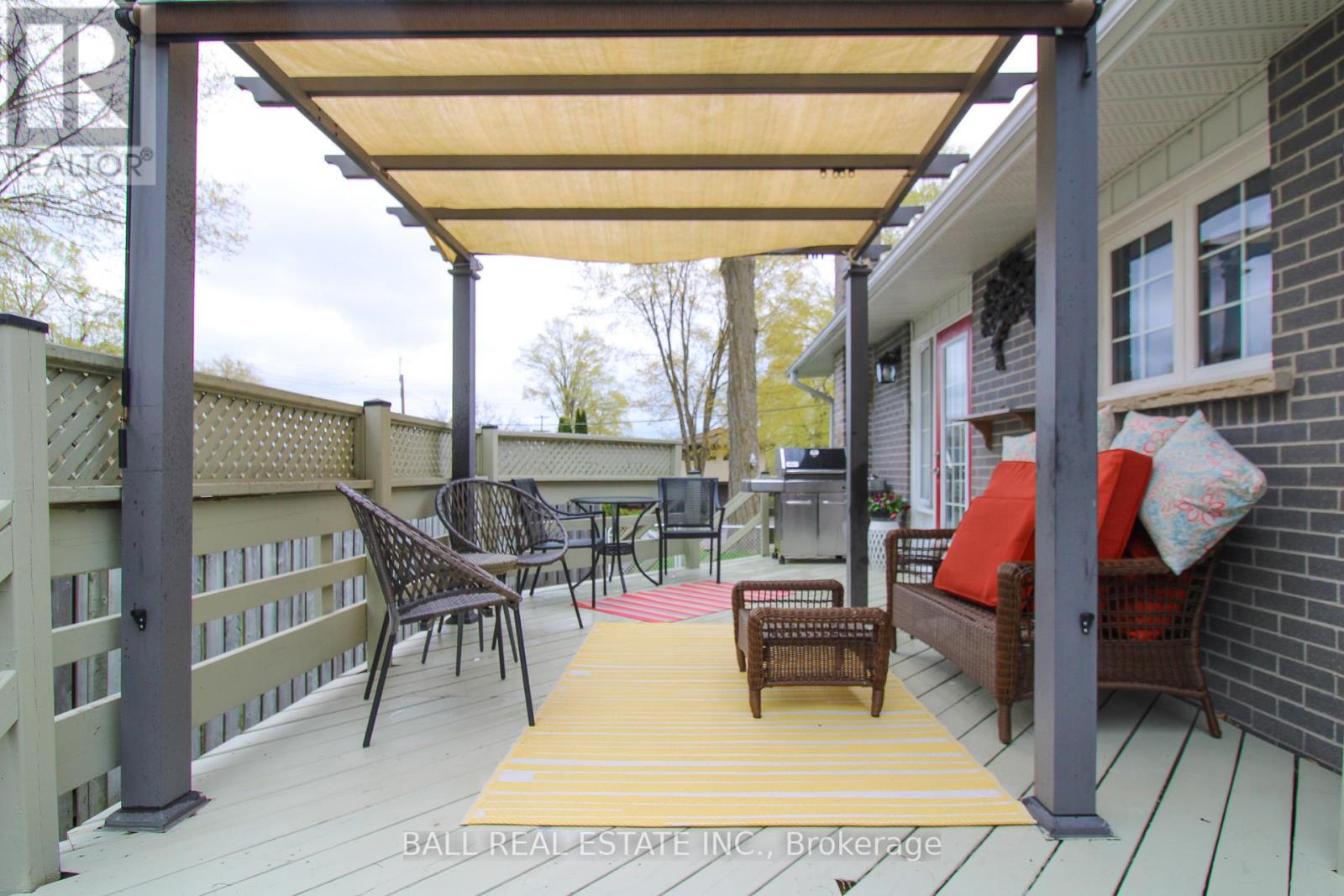 90 PARKDALE AVENUE - 34