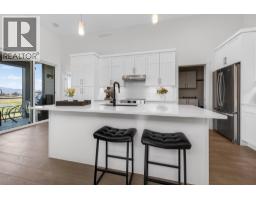 1416 Tower Ranch Drive, Kelowna, BC V1P1T8 Photo 12