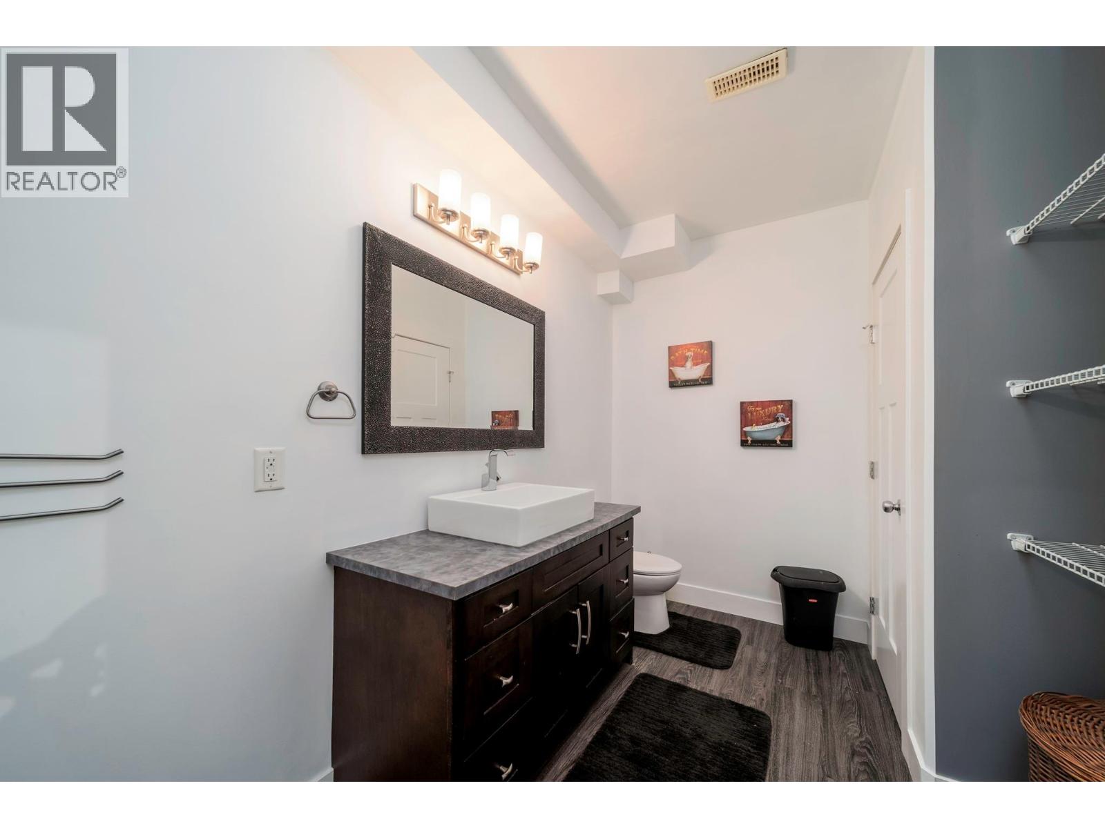 5037 Treadgold Court, Kelowna