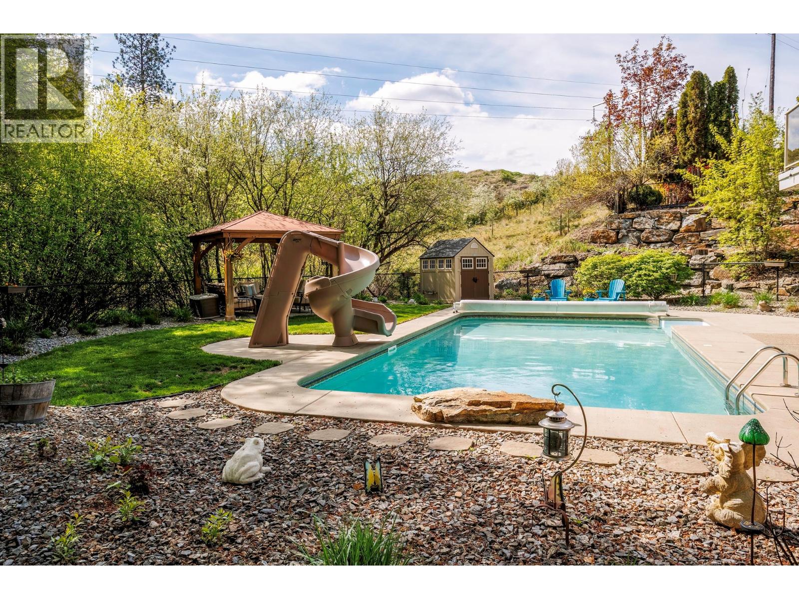 5037 Treadgold Court, Kelowna