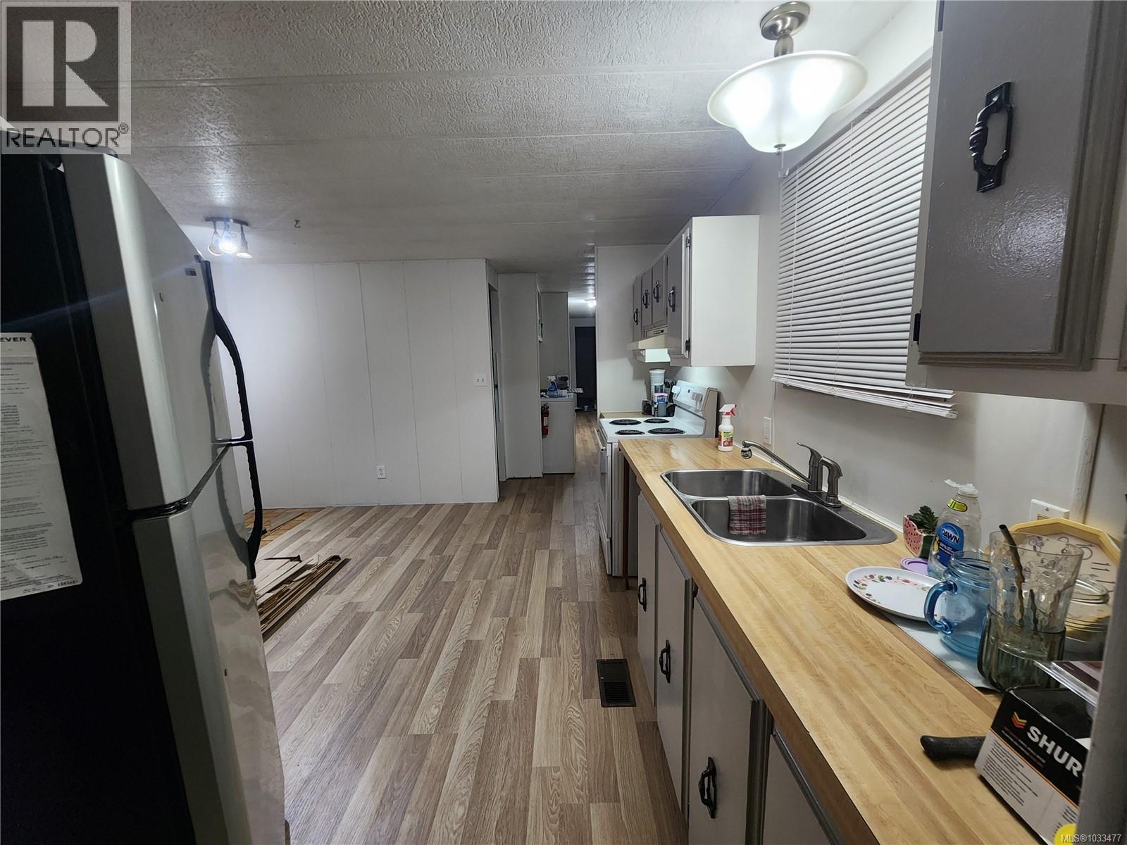38 971 Douglas Ave, Nanaimo