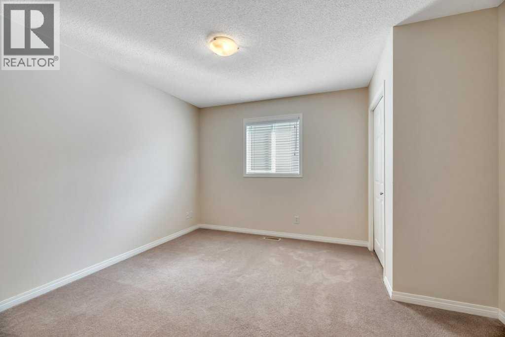 151 Everhollow Way SW - 25