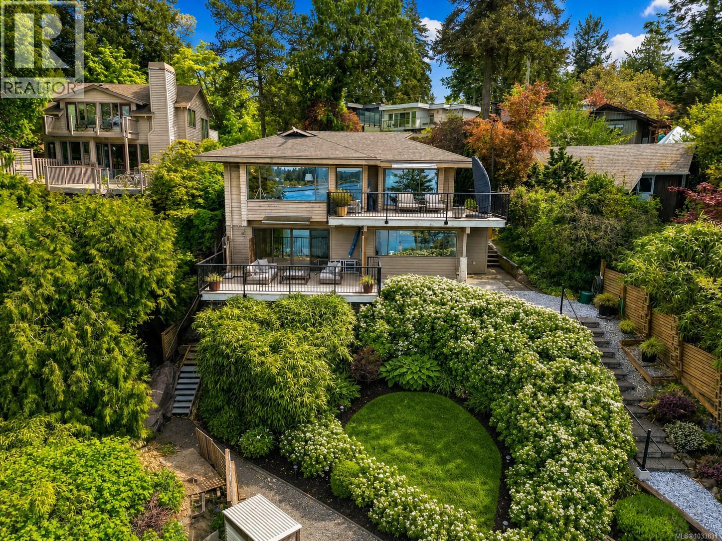  598 Meldram Drive, North Saanich