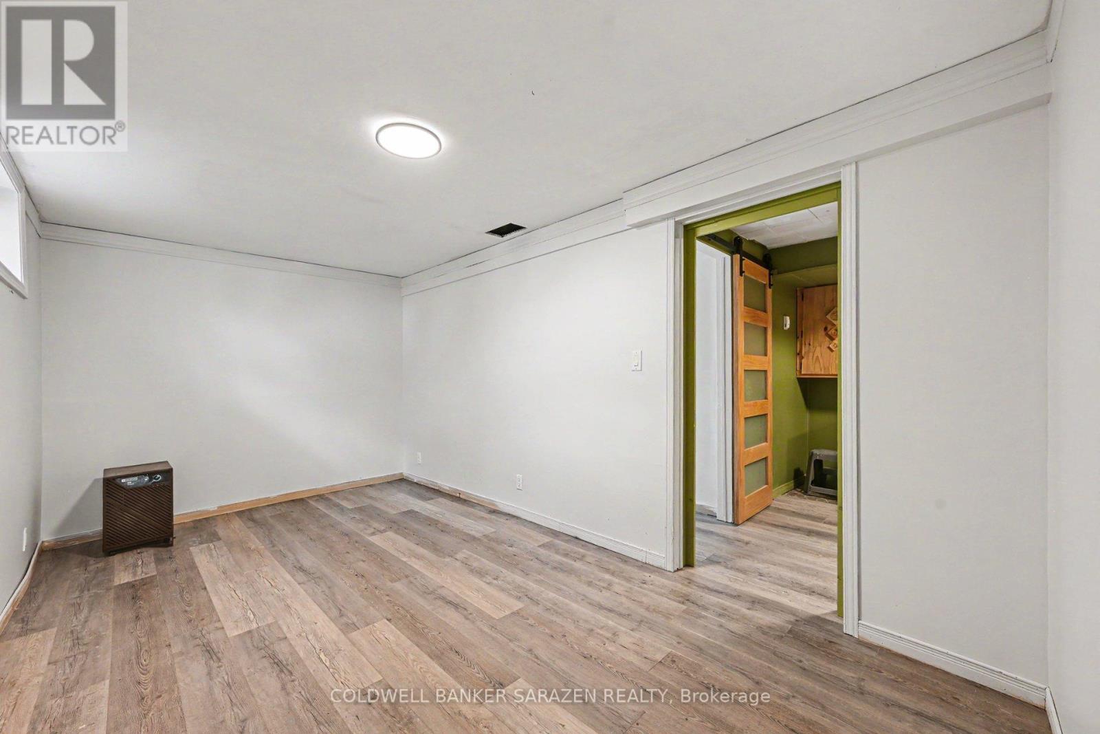 32 PHILLIPS STREET - 28