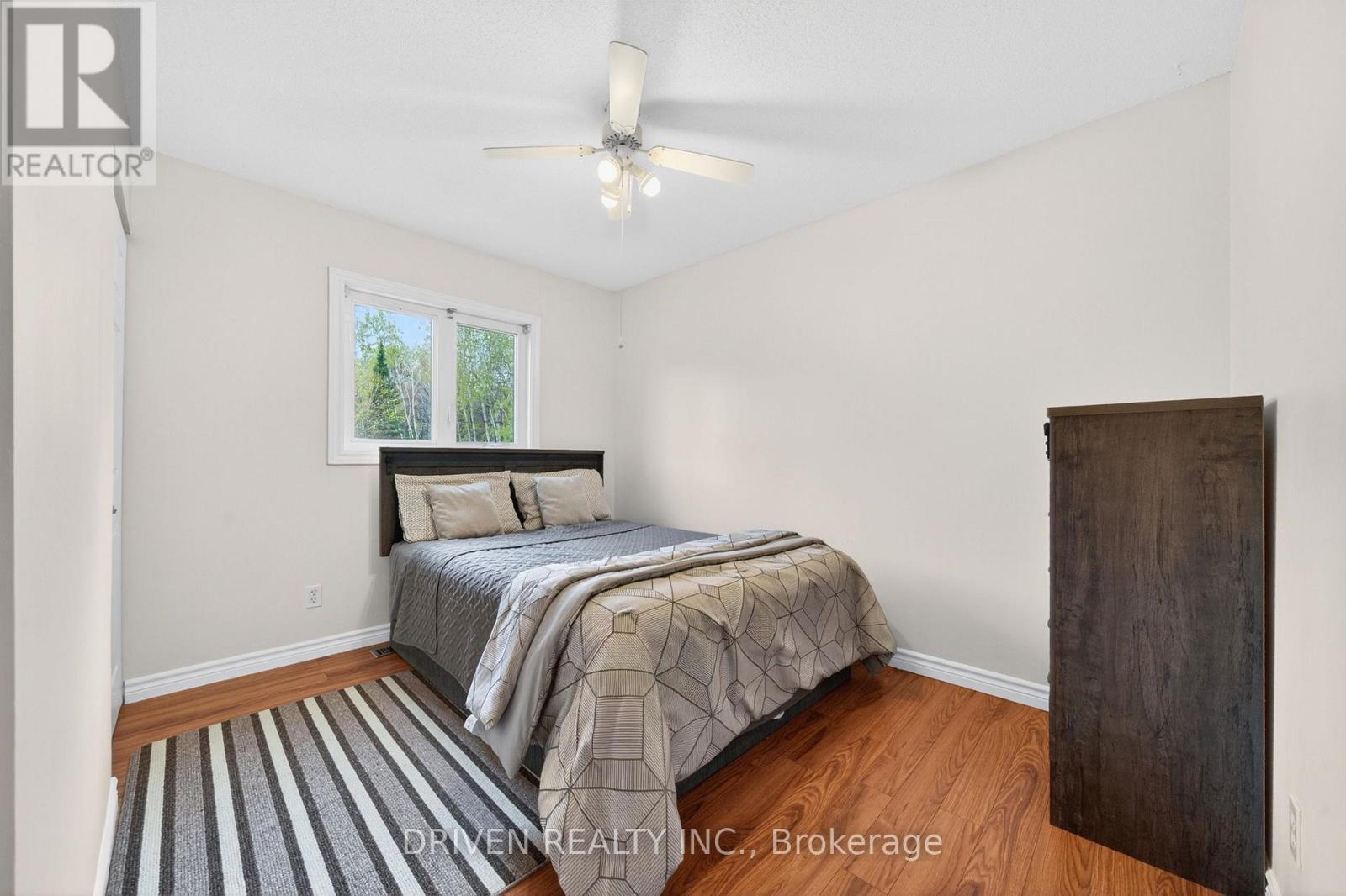 281 OAKWOOD DRIVE - 12