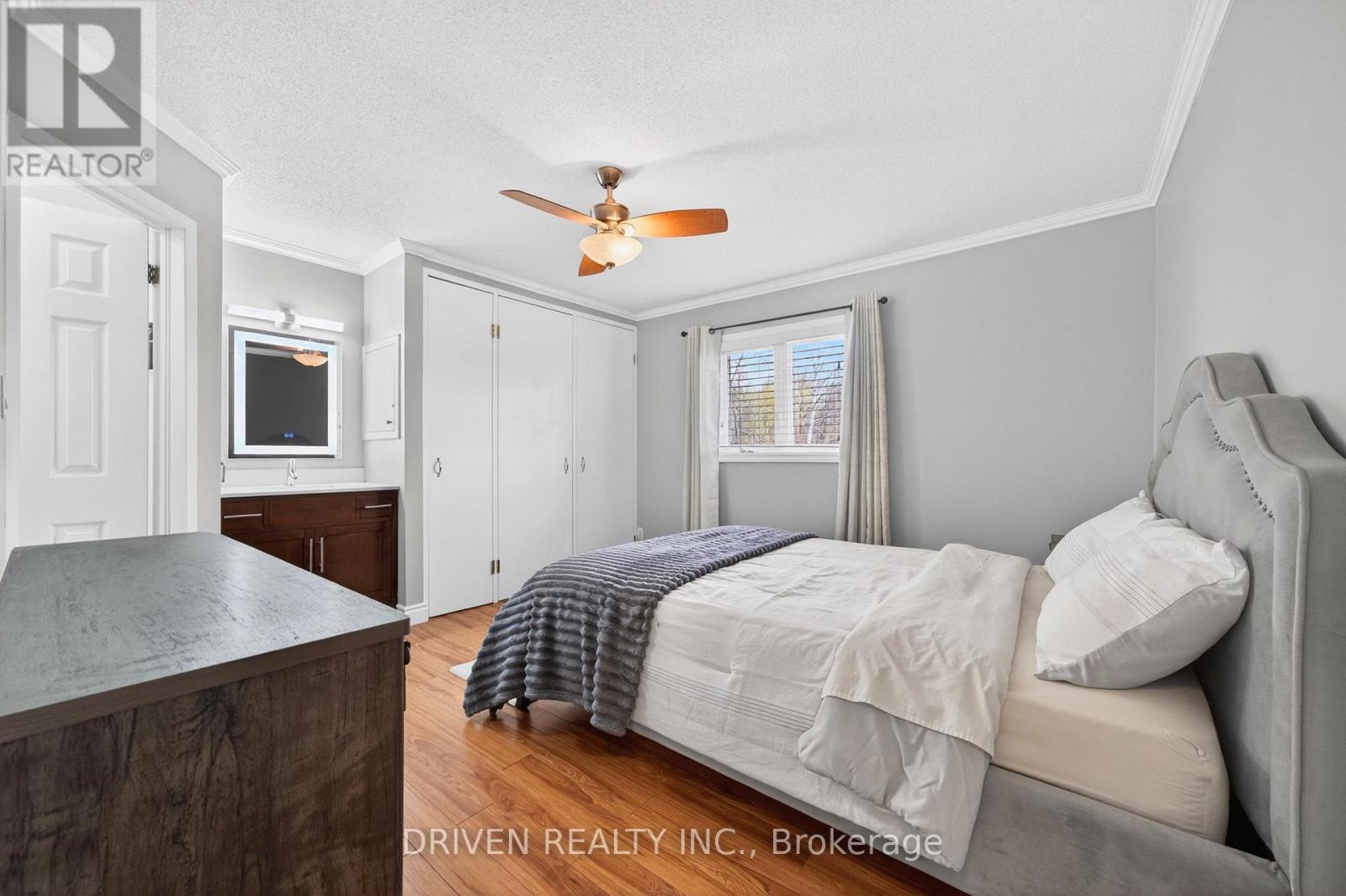 281 OAKWOOD DRIVE - 9