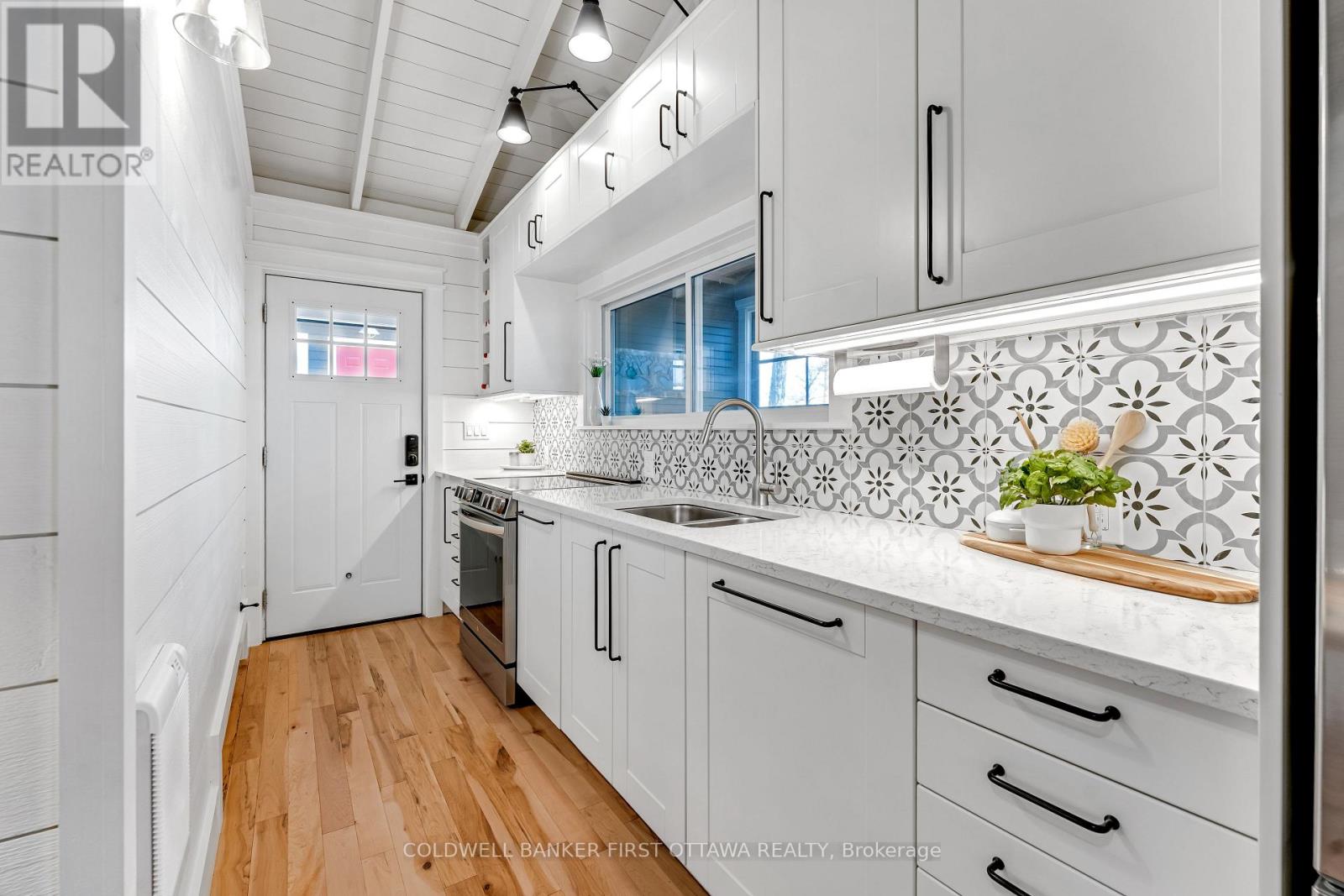 119 FARREN LAKE LANE 22 - 16