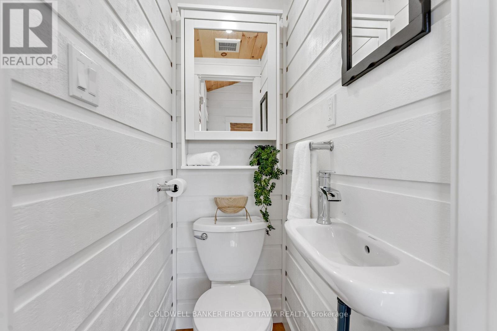 119 FARREN LAKE LANE 22 - 41