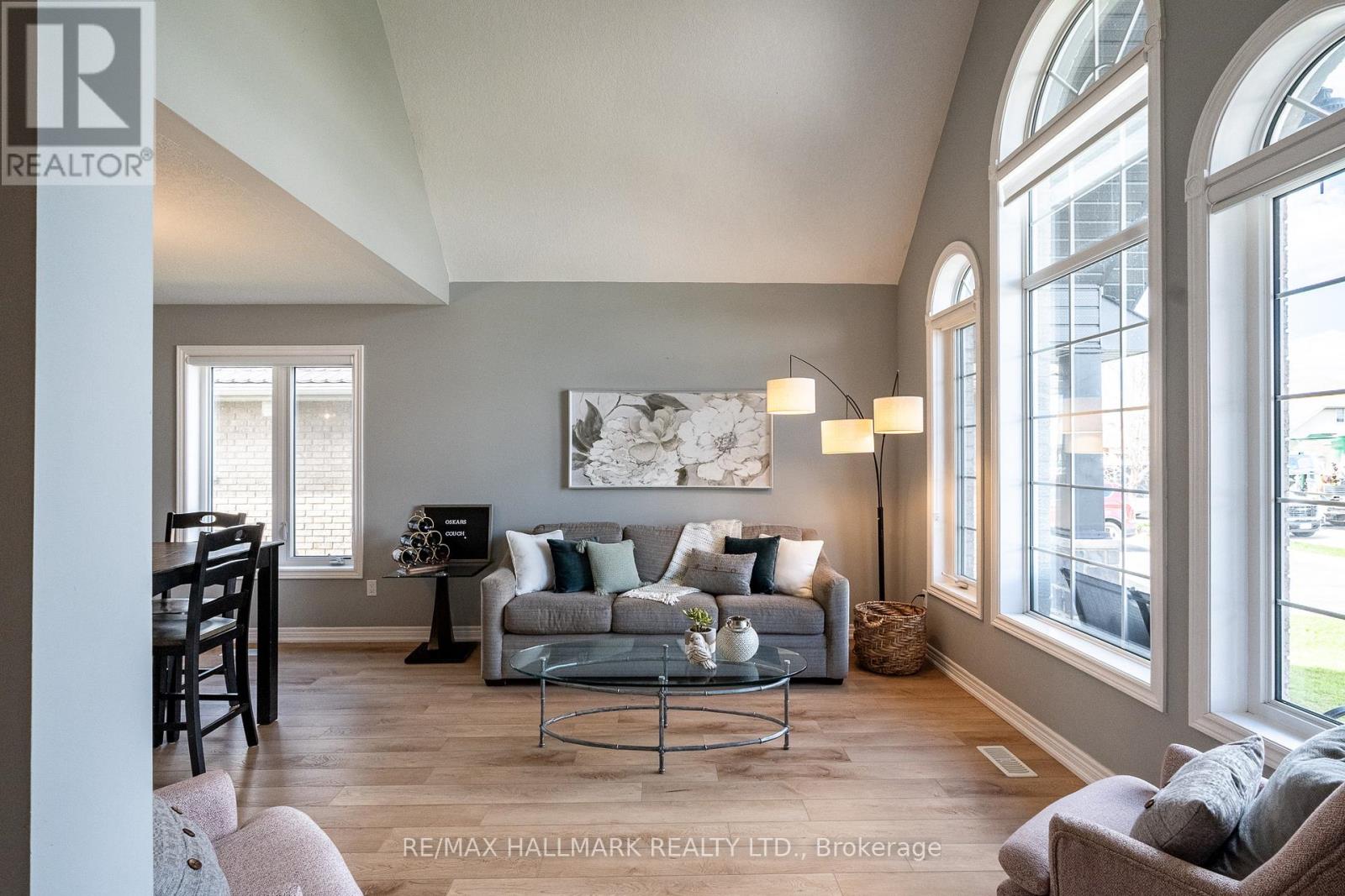 112 SCHMIDT DRIVE - 10