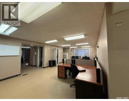 300/302 8th Avenue W, Kindersley, SK S0L1S0 Photo 15