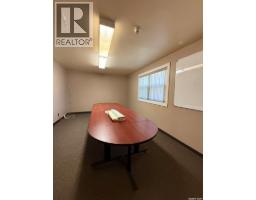 300/302 8th Avenue W, Kindersley, SK S0L1S0 Photo 27