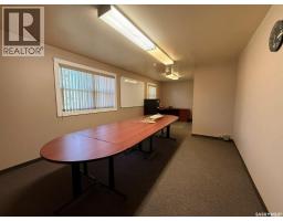 300/302 8th Avenue W, Kindersley, SK S0L1S0 Photo 29