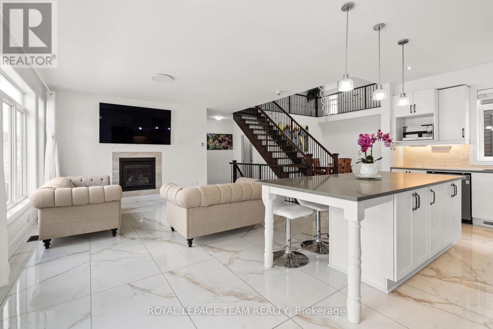 529 PEERLESS STREET - 11