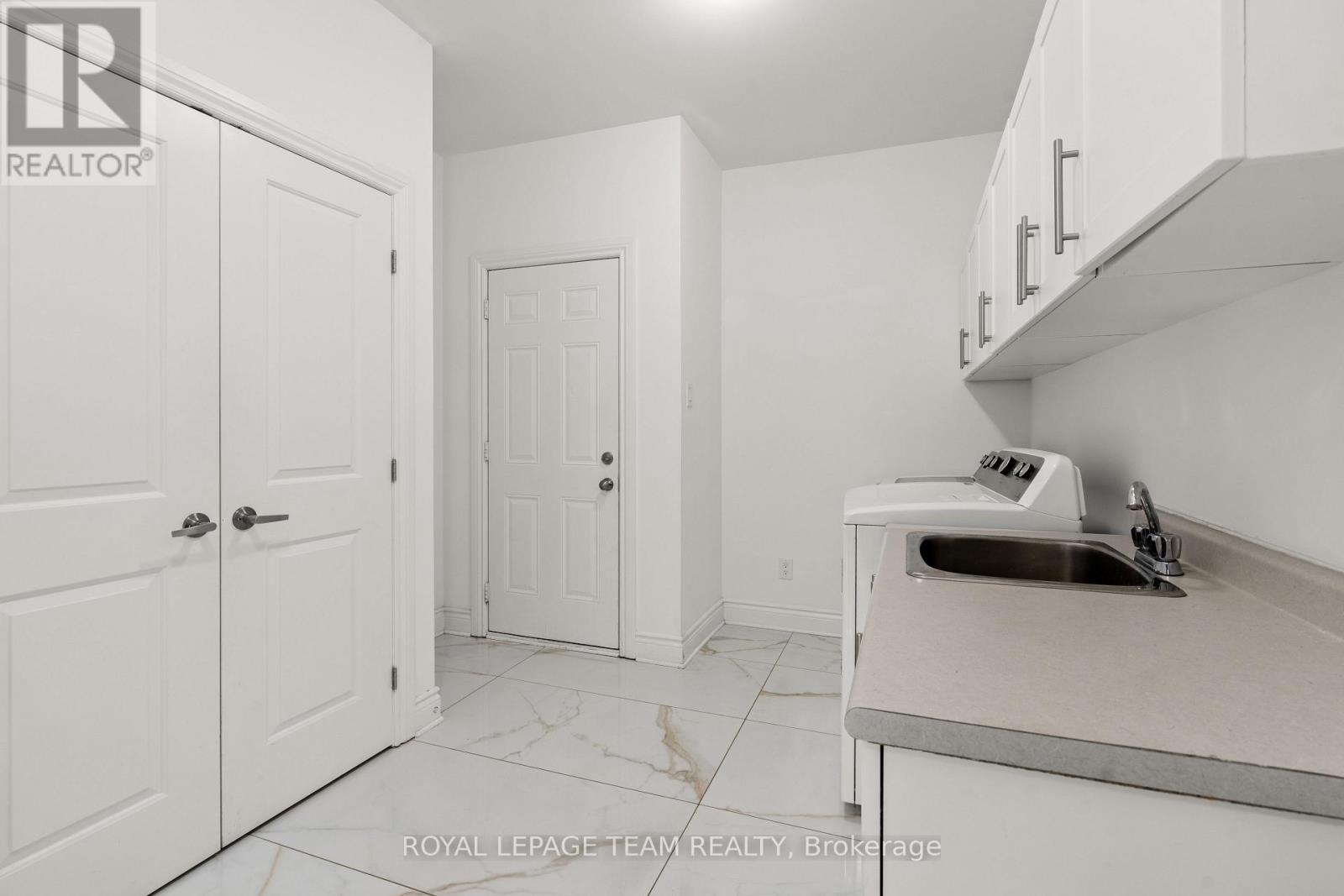 529 PEERLESS STREET - 18