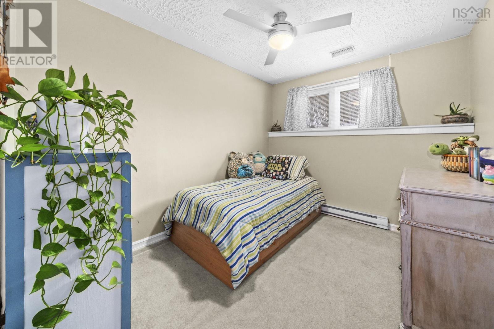 Property 32 of 47 of 27 Cockburn Court