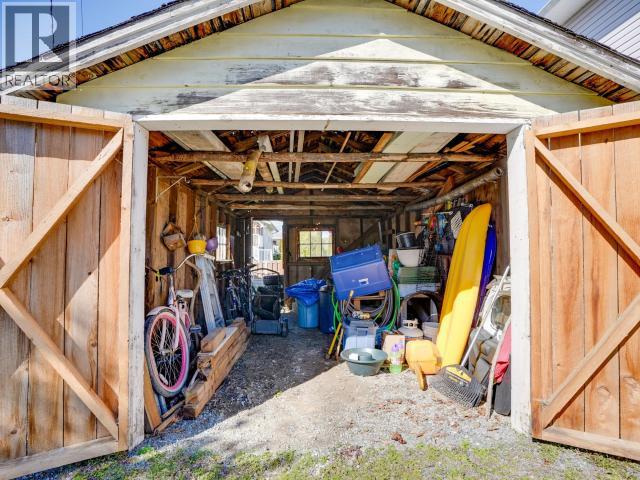 4212 MANSON AVE - 33