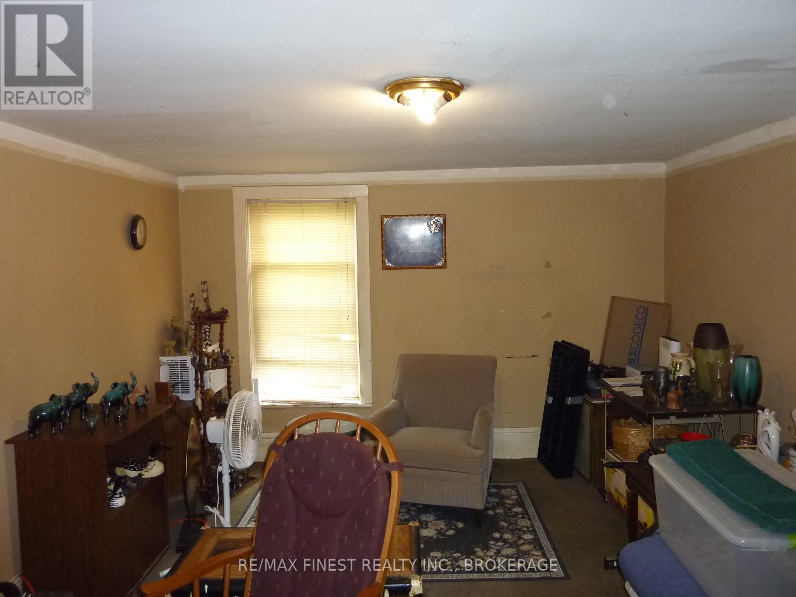 283 MONTREAL STREET - 5