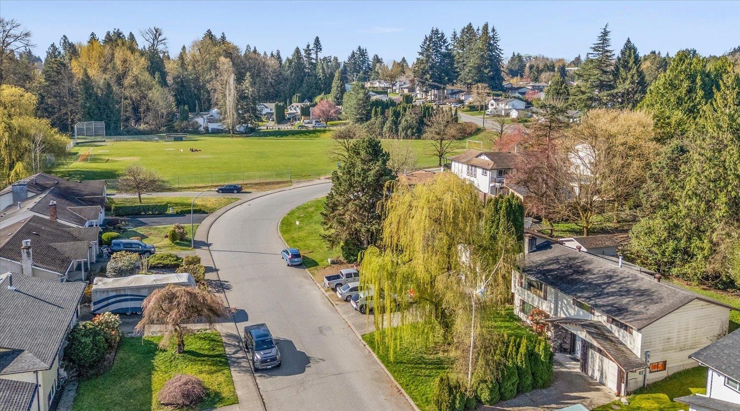 4 Bed, 3 Bath House for Sale in Abbotsford – 33380 WREN CRESCENT, Abbotsford - Image 10