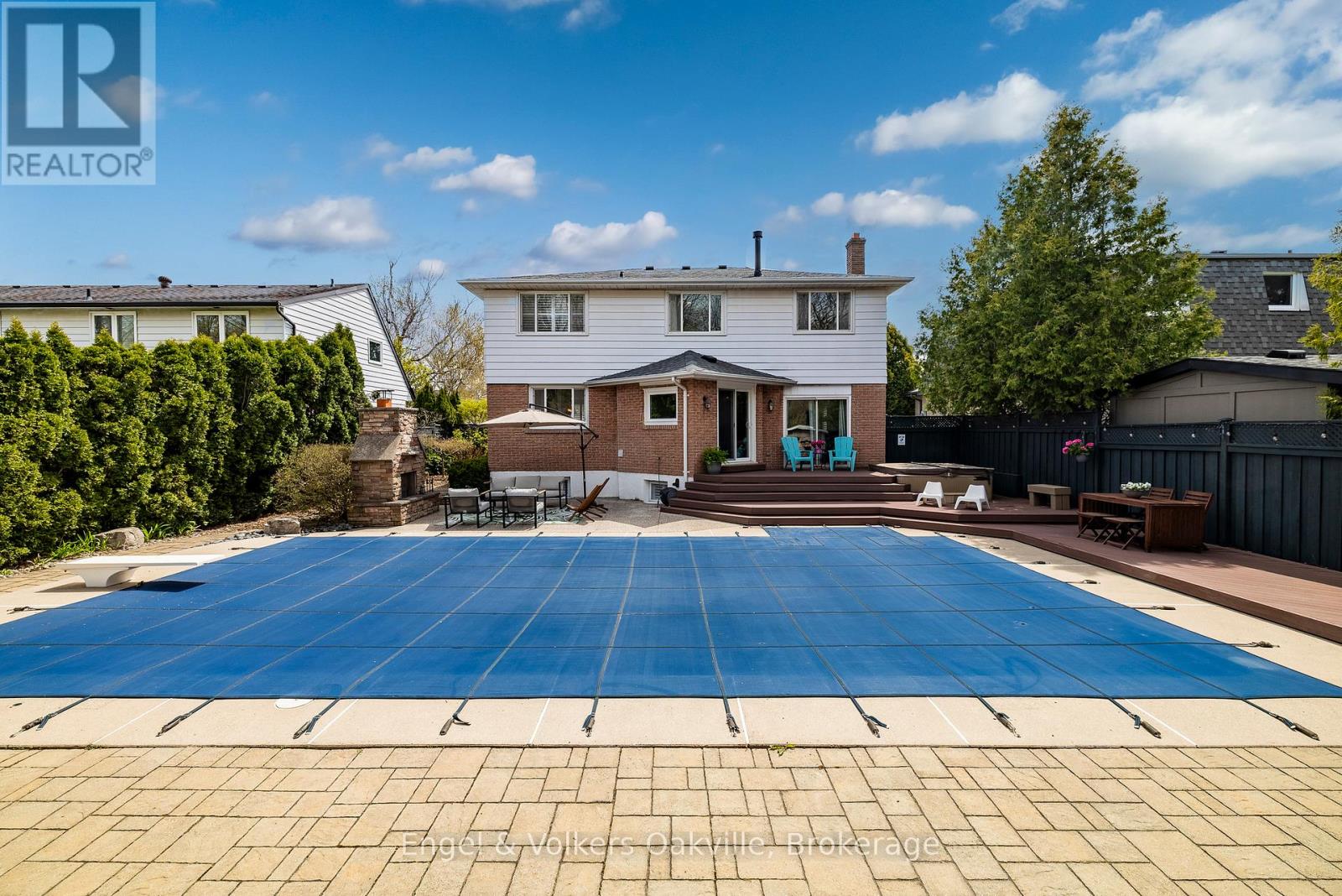 1375 FALGARWOOD DRIVE - 40