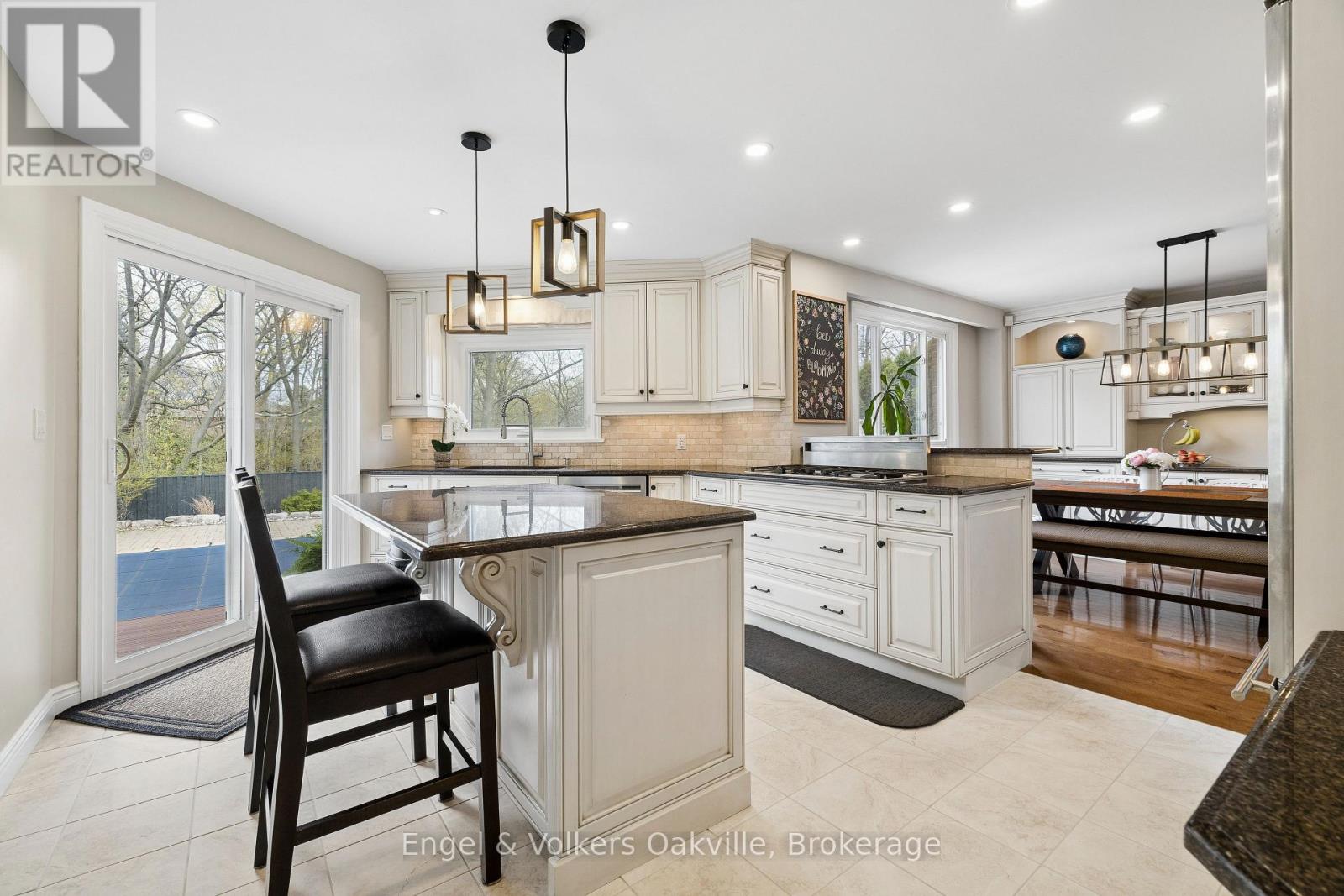 1375 FALGARWOOD DRIVE - 6