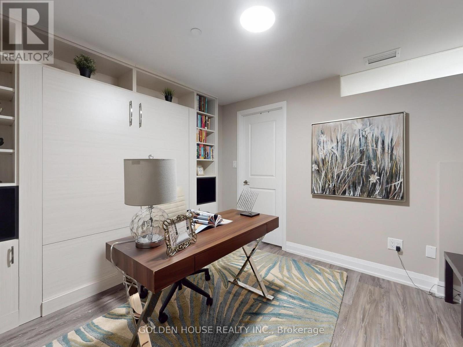 #403 200 WOODBINE AVENUE - 33