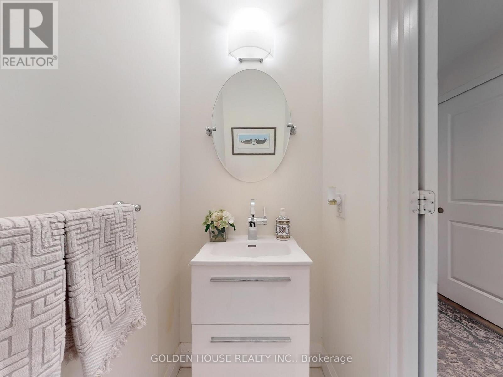 #403 200 WOODBINE AVENUE - 34